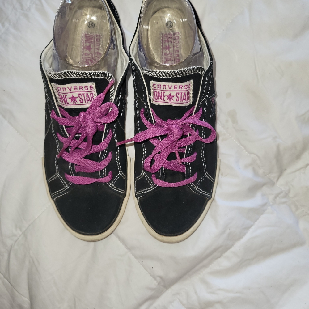 Converse One Star Black Sneakers with Pink Laces